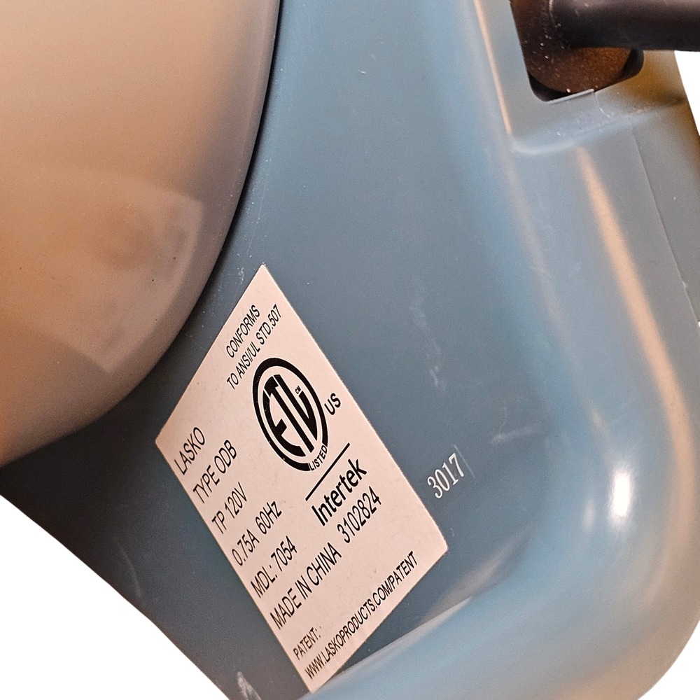 Lasko Misto 7054 Outdoor Misting Fan Blue Gray 3 Speed Oscillating Blower Fan - Picture 2 of 13